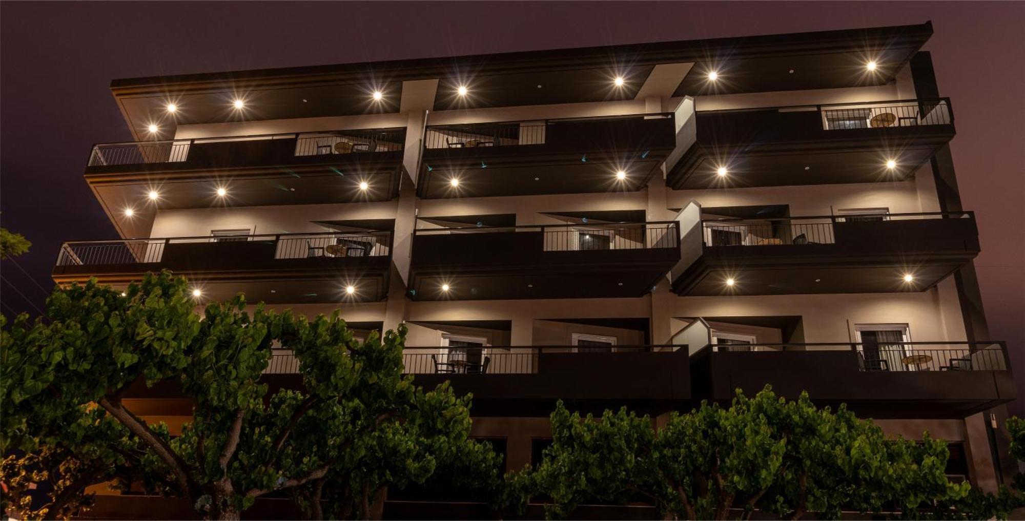 Flisvos Hotel Nafpaktos エクステリア 写真